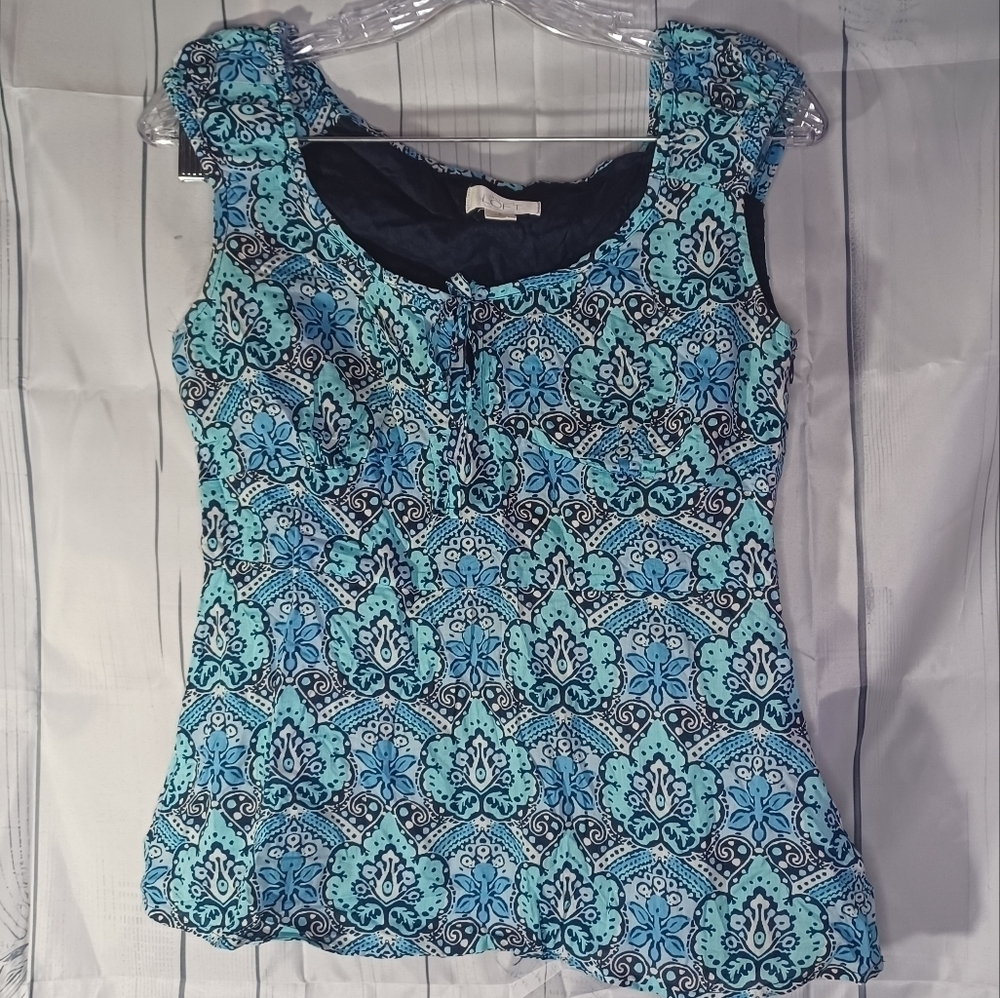 Loft 100% cotton sleeveless pullover with scoop neck casual coastal top